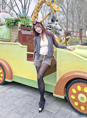 亚洲美女毛片久久